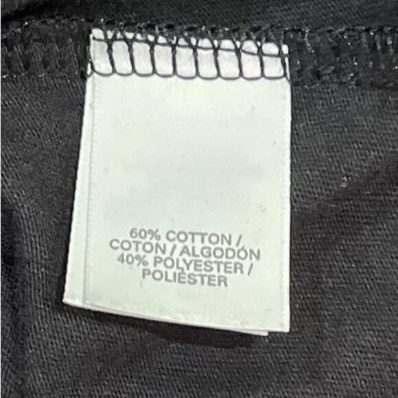 NEW VS Longsleeve Crewneck Tee in Black - Picture 5 of 5